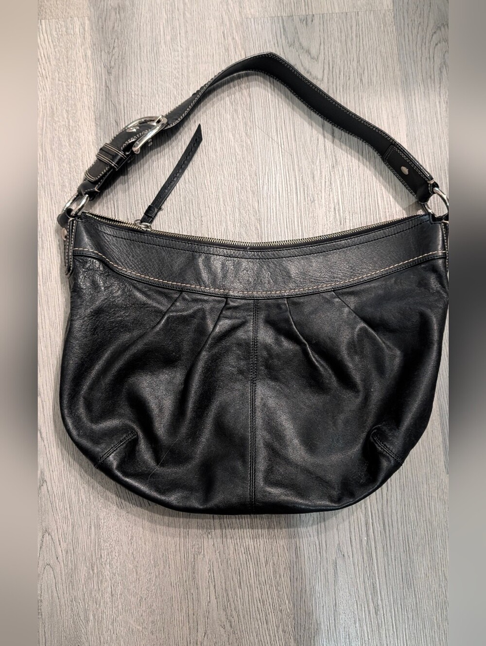 Vintage Coach Soho Leather Hobo Bag Black Y2K Slouchy Shoulder Purse